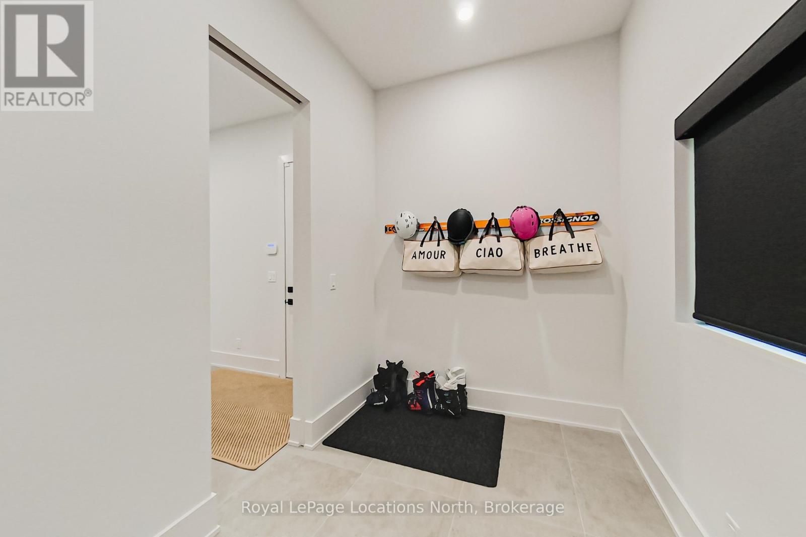 74 Arthur Street E, Blue Mountains, Ontario  N0H 2P0 - Photo 6 - X12698380