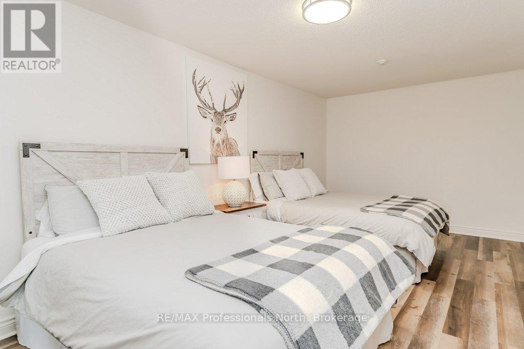105 - 33 Deerhurst Greens, Huntsville, Ontario  P1H 2J4 - Photo 16 - X12702432