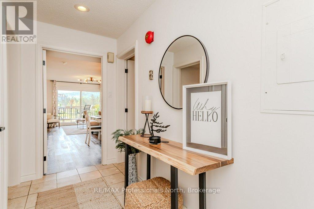 105 - 33 Deerhurst Greens, Huntsville, Ontario  P1H 2J4 - Photo 3 - X12702432