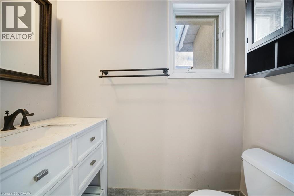 108 Olde Bayview Avenue, Richmond Hill, Ontario  L4E 3C7 - Photo 11 - 40780648