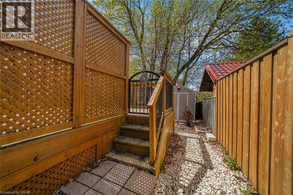 108 Olde Bayview Avenue, Richmond Hill, Ontario  L4E 3C7 - Photo 38 - 40780648