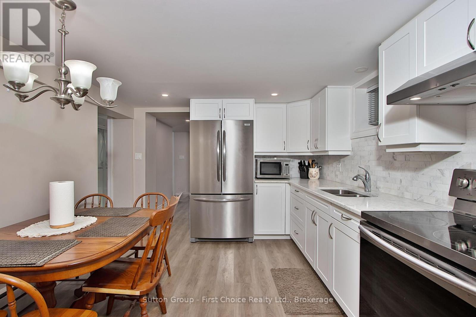 74 Cobourg Street, Stratford, Ontario  N5A 3E6 - Photo 11 - X12723754