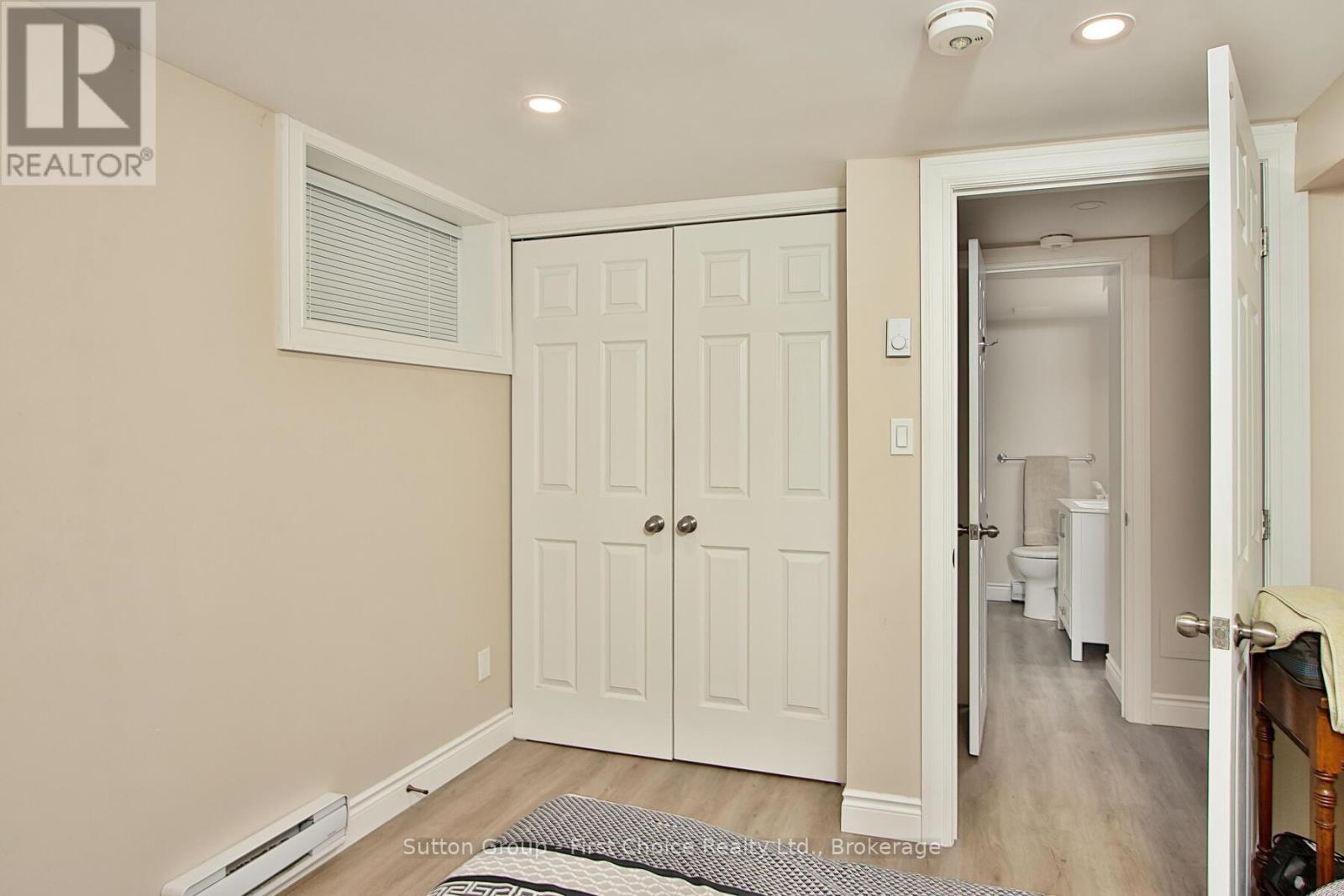 74 Cobourg Street, Stratford, Ontario  N5A 3E6 - Photo 16 - X12723754