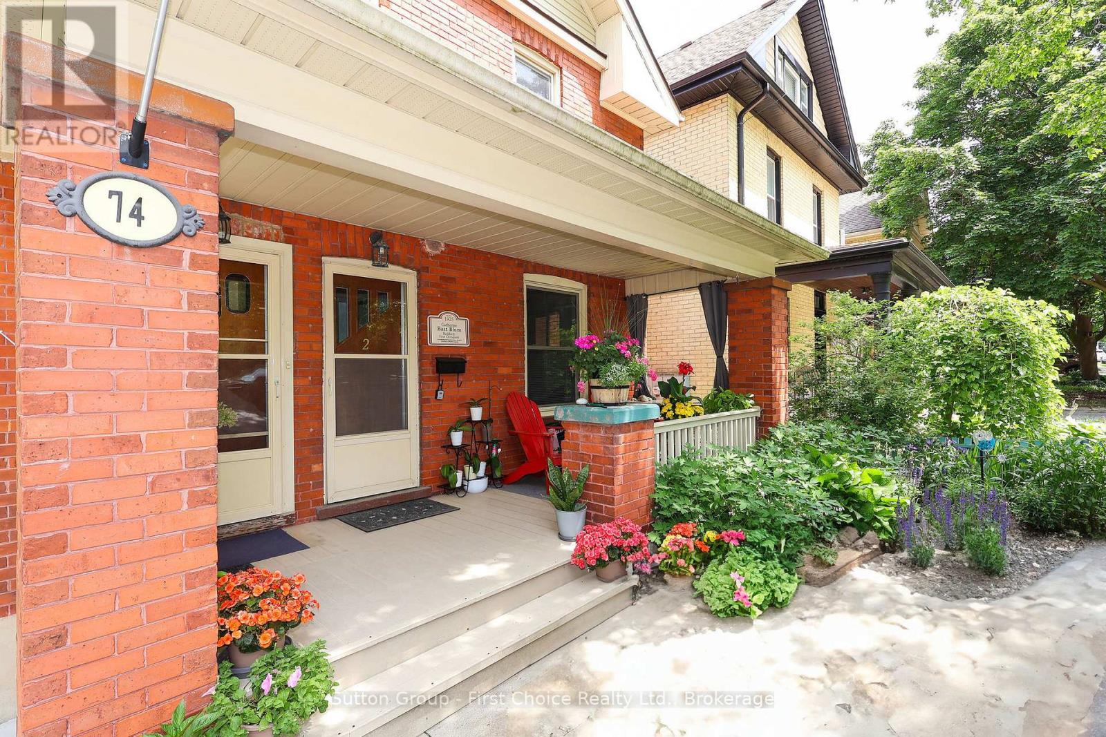 74 Cobourg Street, Stratford, Ontario  N5A 3E6 - Photo 3 - X12723754