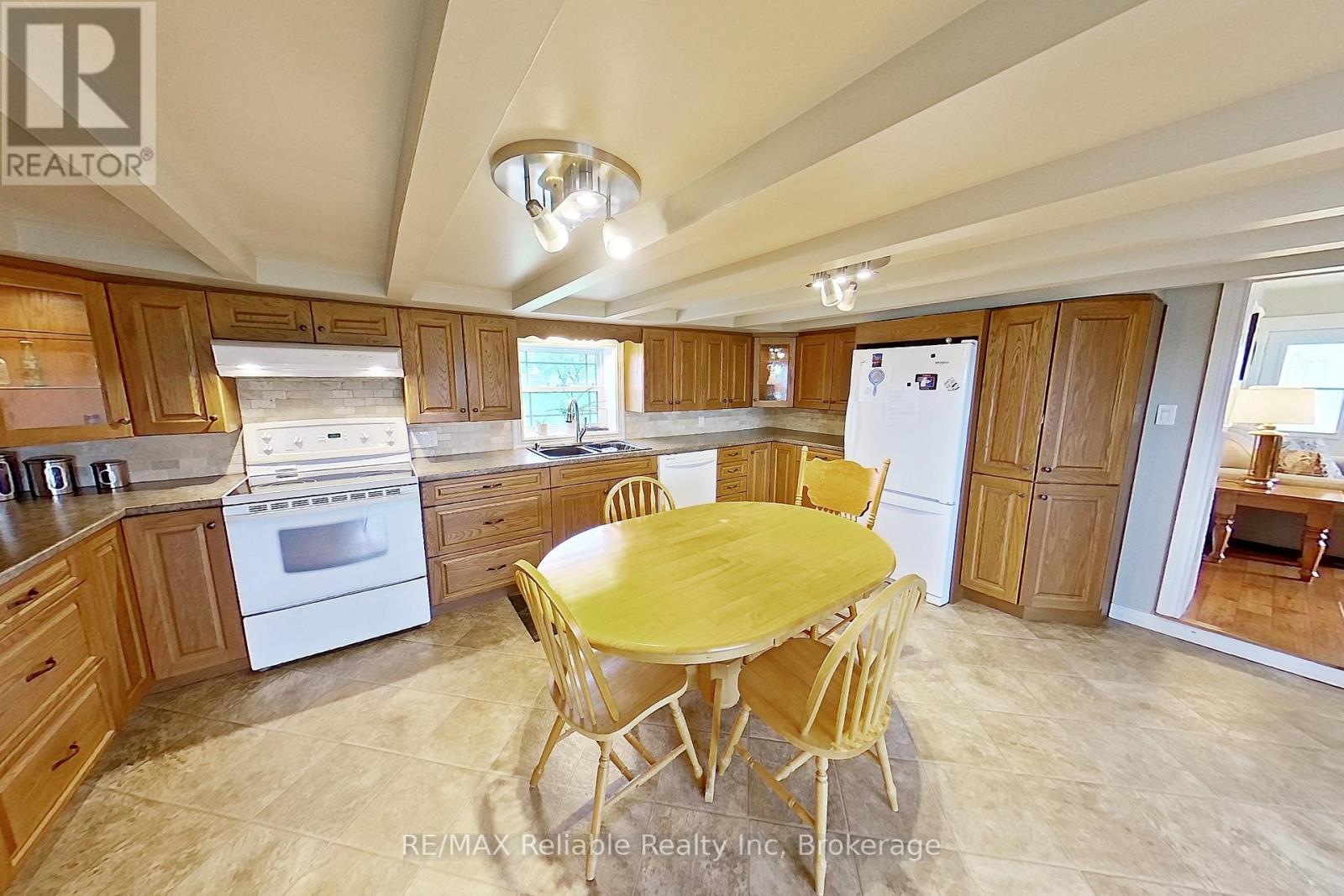 73053 Bluewater Highway, Bluewater, Ontario  N0M 2T0 - Photo 12 - X12736868
