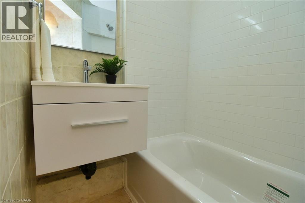 265 Hunter Street W, Hamilton, Ontario  L8P 1S2 - Photo 19 - 40801479