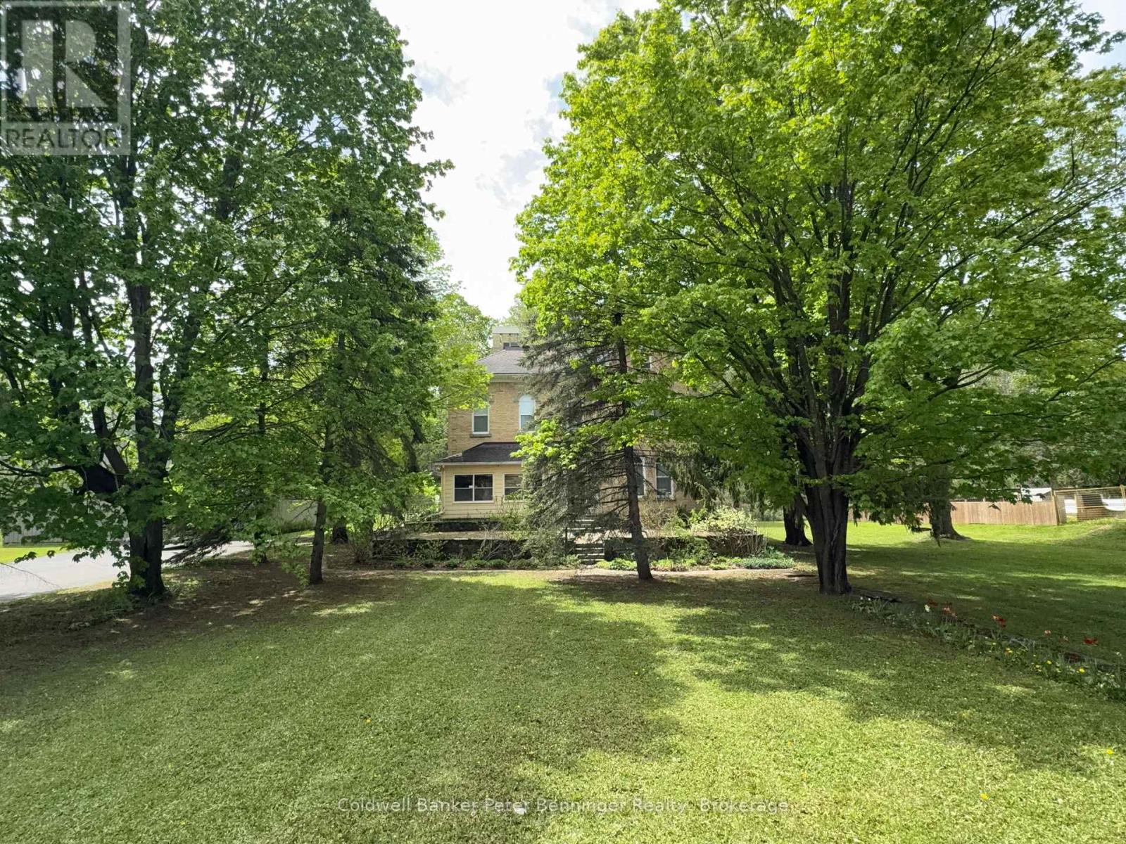 538 Queen Street N, Arran-Elderslie, Ontario  N0G 2N0 - Photo 2 - X12748070