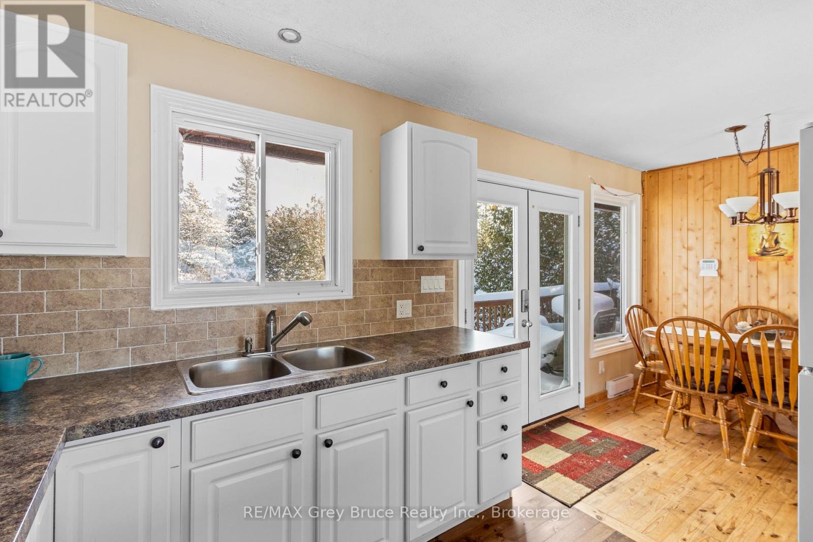798 Dorcas Bay Road, Northern Bruce Peninsula, Ontario  N0H 2R0 - Photo 15 - X12752890