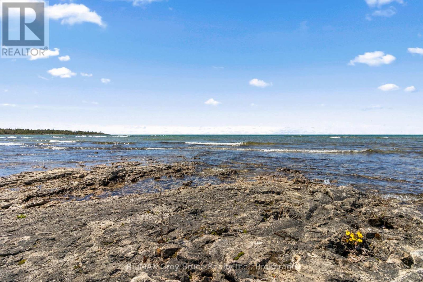 798 Dorcas Bay Road, Northern Bruce Peninsula, Ontario  N0H 2R0 - Photo 3 - X12752890