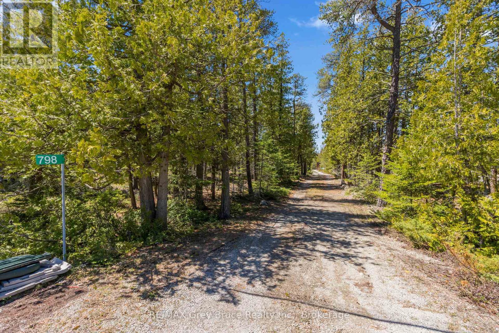 798 Dorcas Bay Road, Northern Bruce Peninsula, Ontario  N0H 2R0 - Photo 45 - X12752890