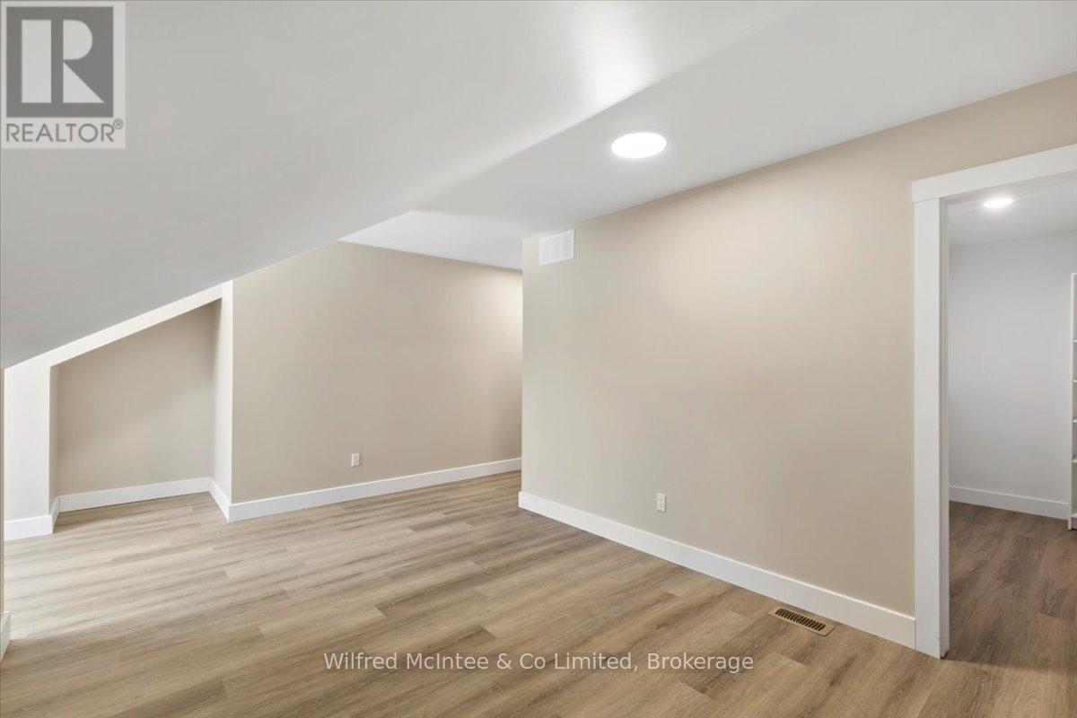 227 Saugeen Street, Saugeen Shores, Ontario  N0H 2L0 - Photo 30 - X12766706