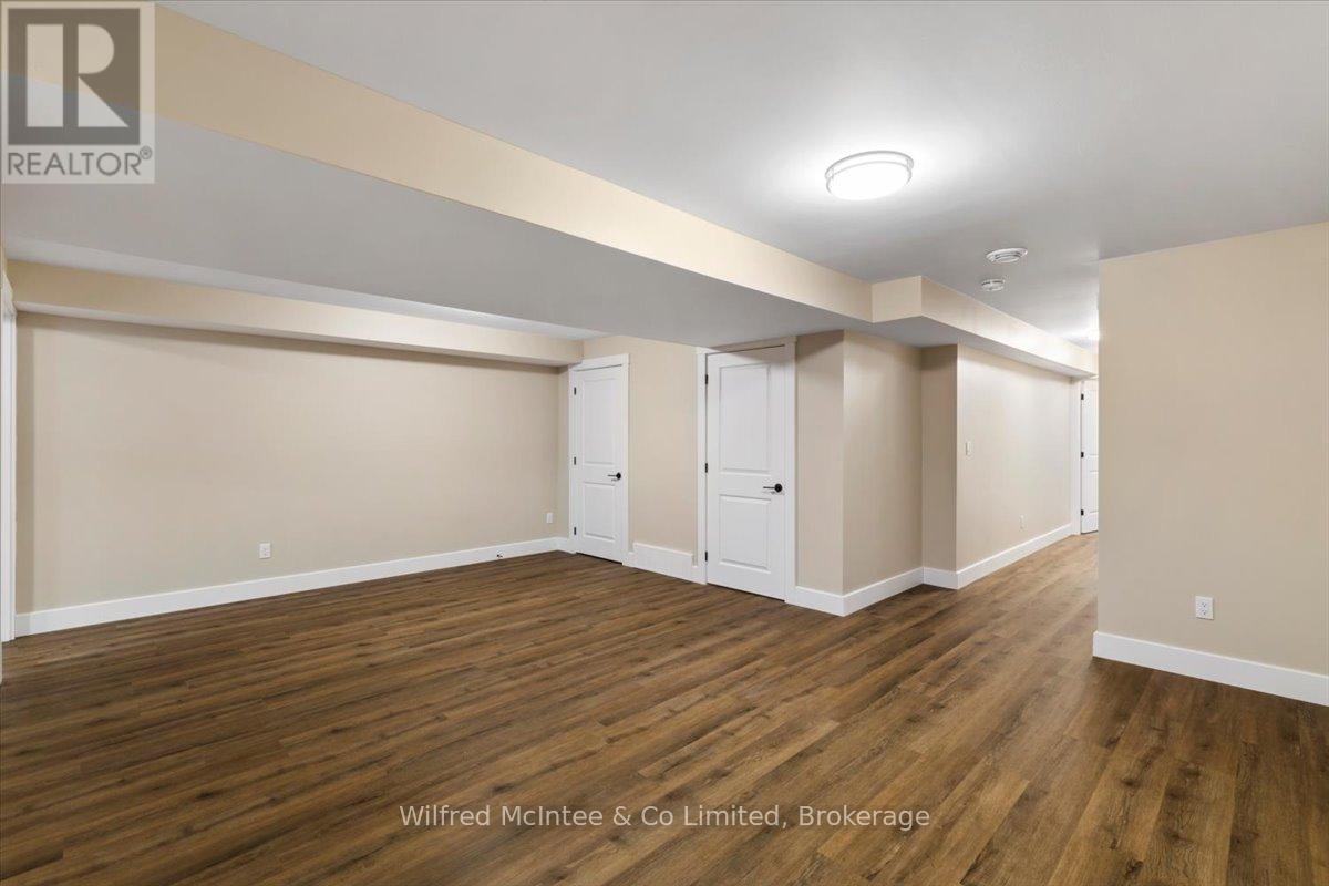 227 Saugeen Street, Saugeen Shores, Ontario  N0H 2L0 - Photo 36 - X12766706