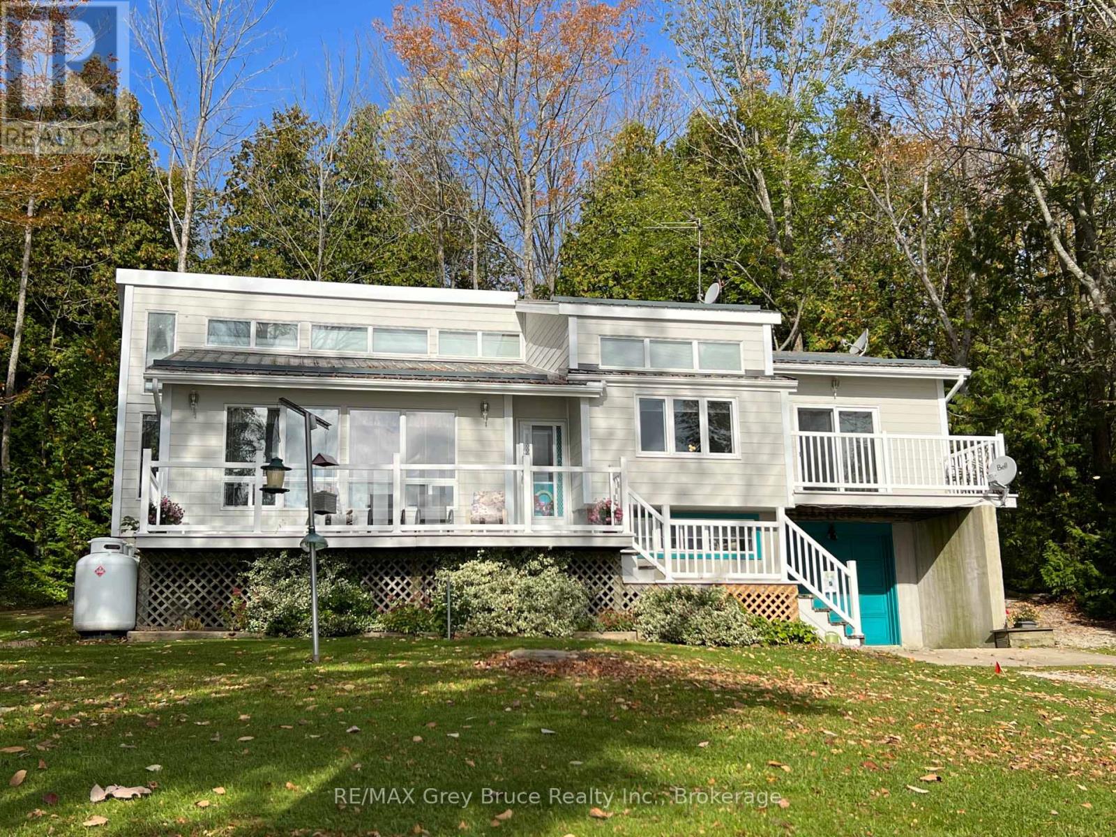 172 Bruce Road 9, South Bruce Peninsula, Ontario  N0H 2T0 - Photo 5 - X12768808