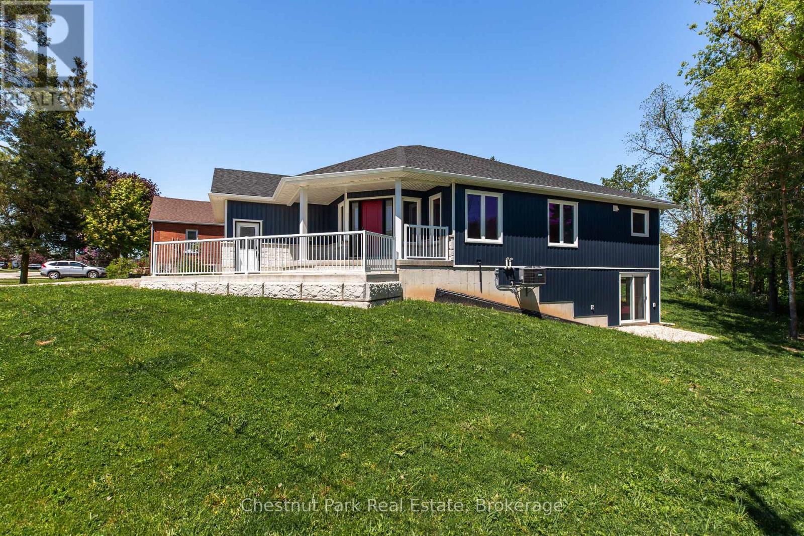 307 1st Avenue S, Arran-Elderslie, Ontario  N0G 1L0 - Photo 4 - X12770624