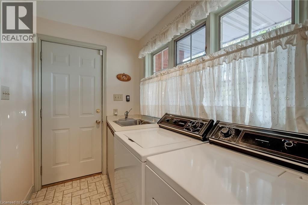 1296 Cumnock Crescent, Oakville, Ontario  L6J 2N7 - Photo 25 - 40804365