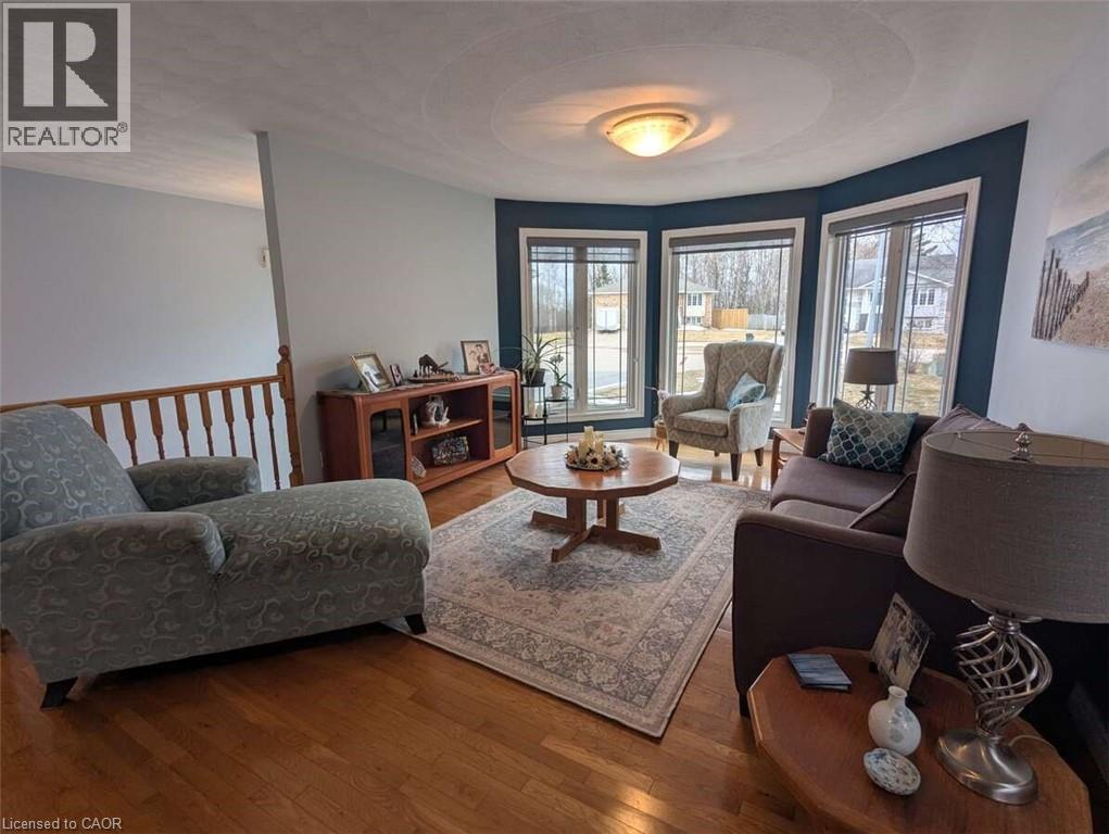 6 Gagnon Court, North Bay, Ontario  P1B 9V3 - Photo 4 - 40805229