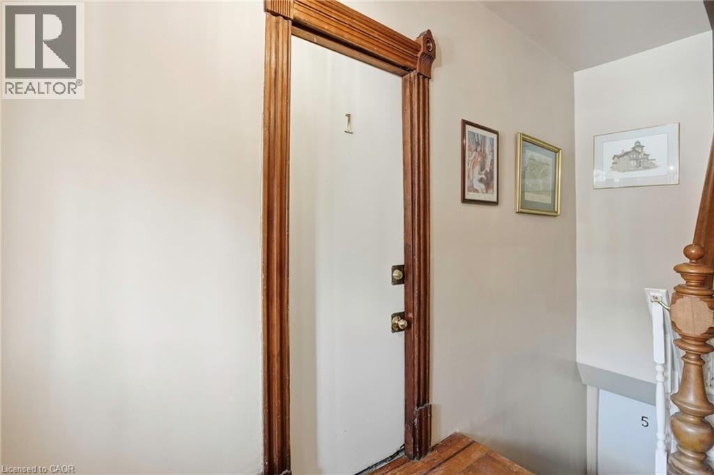 27 Ontario Avenue, Hamilton, Ontario  L8N 2X1 - Photo 3 - 40802078