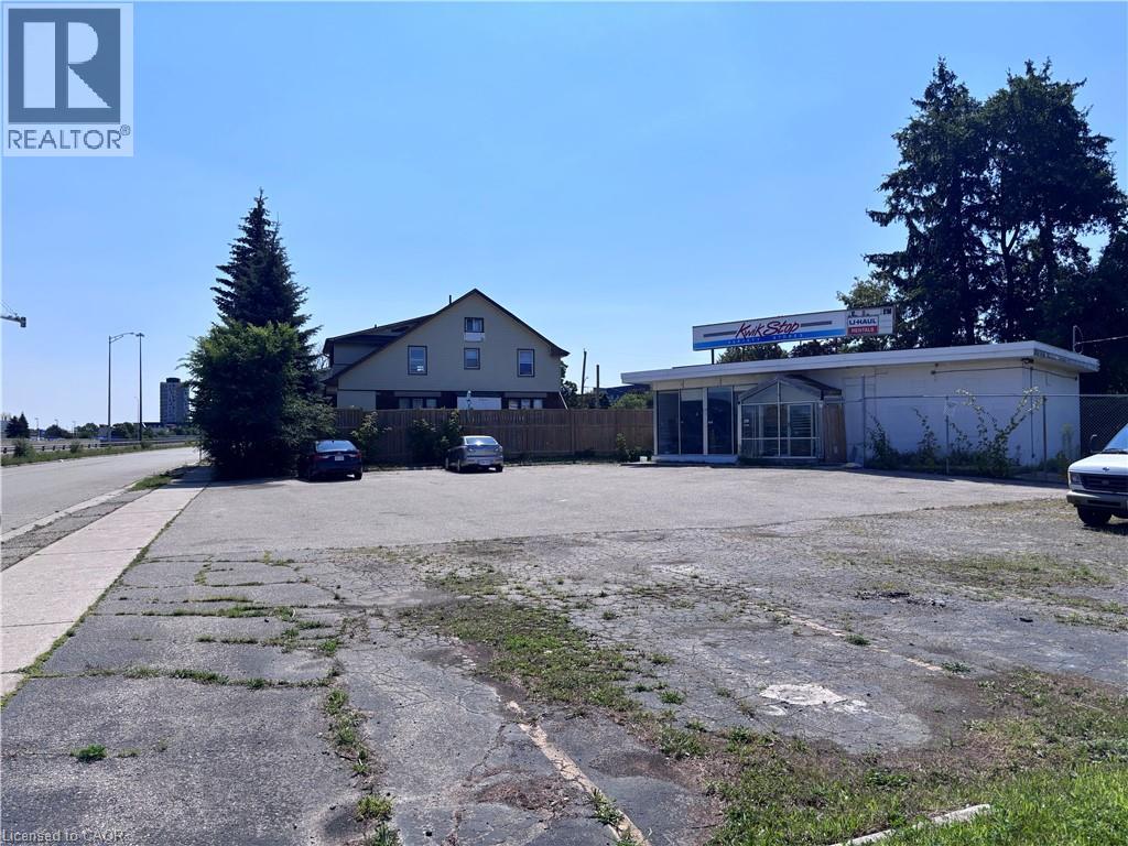 2191 Kingsway Drive, Kitchener, Ontario  N2C 1A2 - Photo 2 - 40806046
