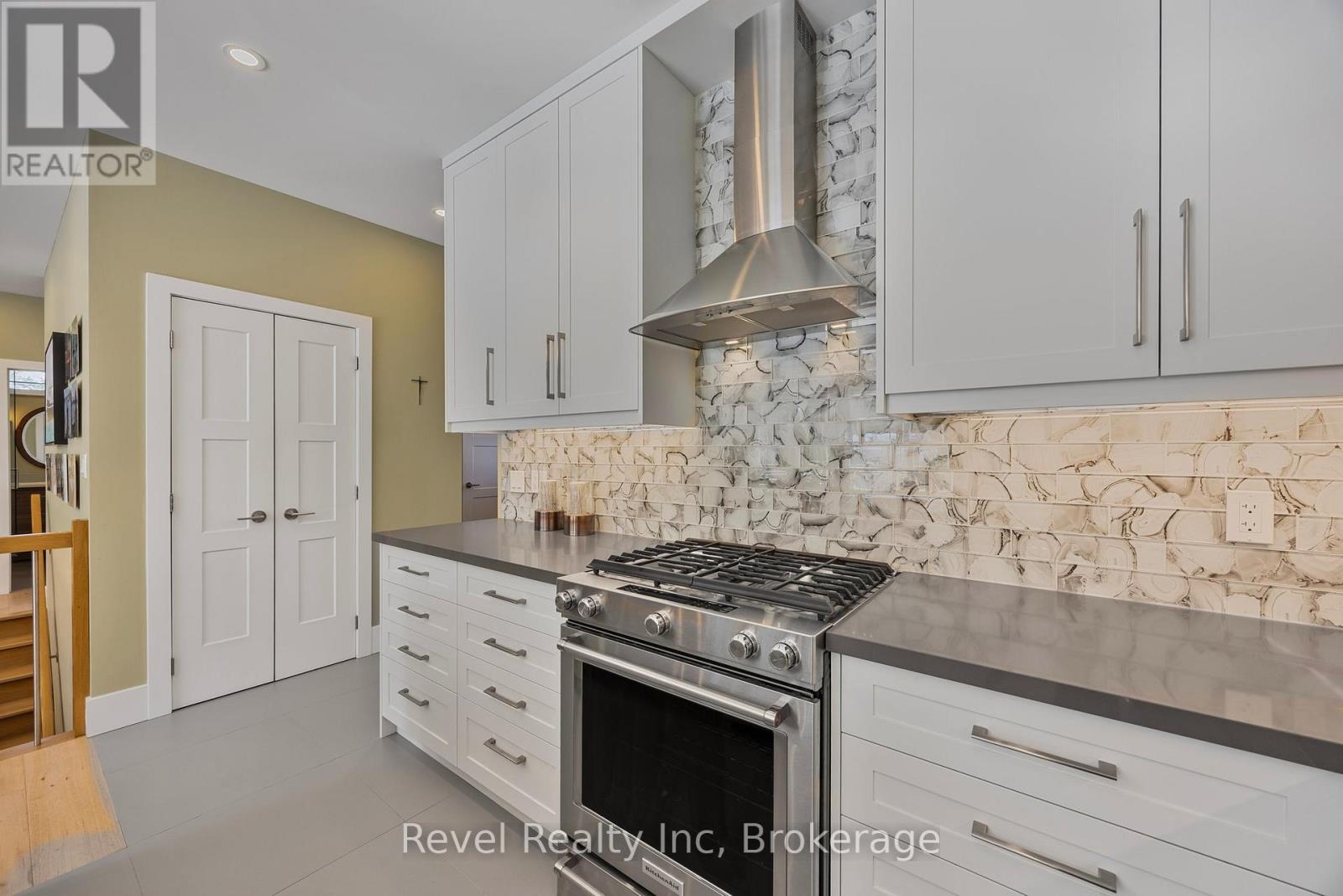 15 Stoney Road, Tiny, Ontario  L9M 0H2 - Photo 11 - S12802472