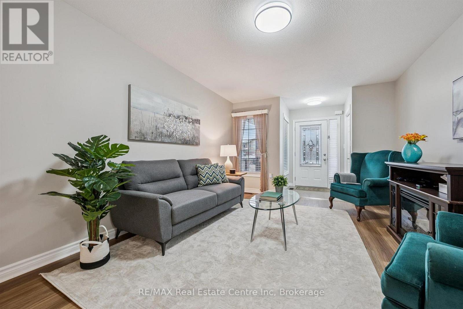 21 Wideman Boulevard, Guelph, Ontario  N1E 0J2 - Photo 2 - X12803530