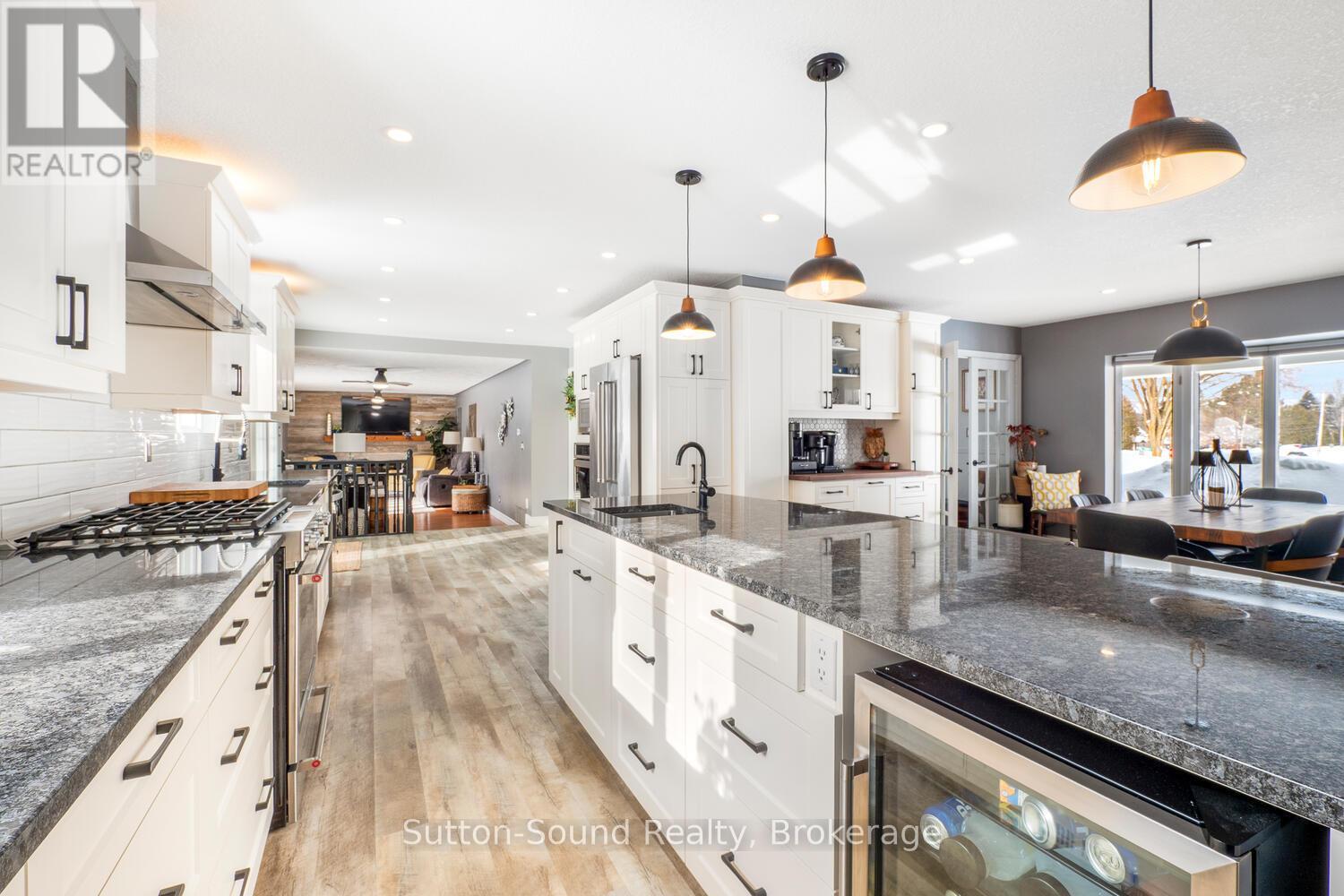 35 Pine Tree Drive, South Bruce Peninsula, Ontario  N0H 1P0 - Photo 19 - X12804744