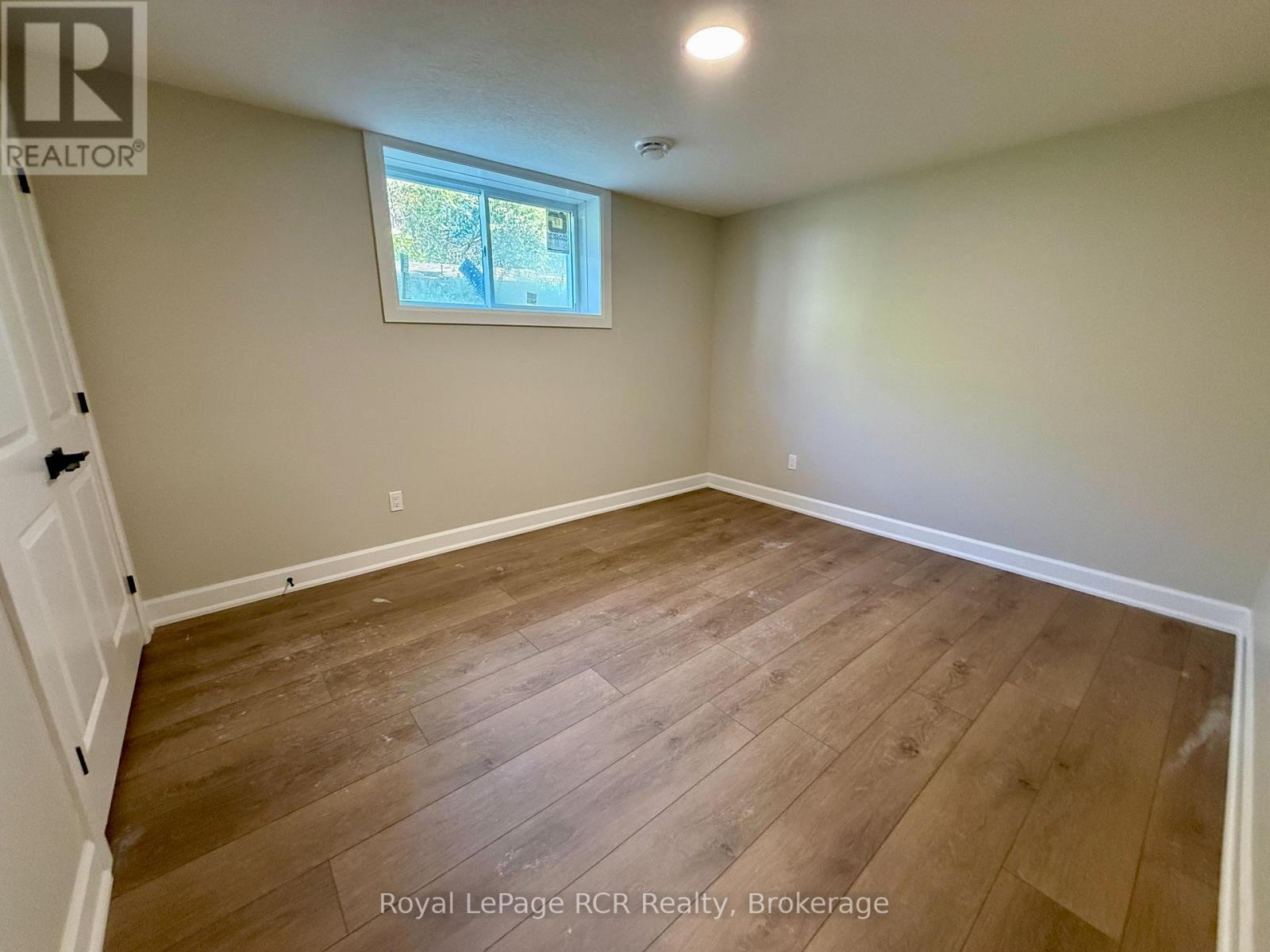 86 Griffith Street, Brockton, Ontario  N0G 2V0 - Photo 19 - X12808040