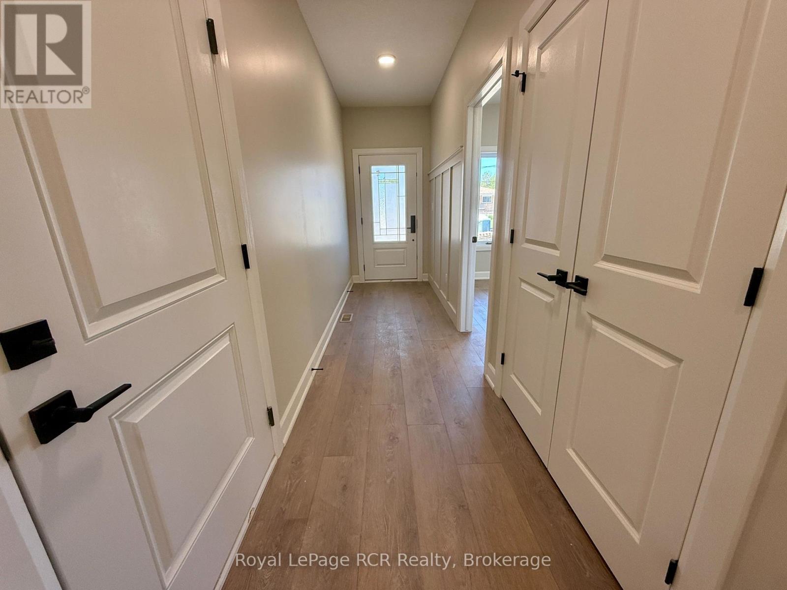 86 Griffith Street, Brockton, Ontario  N0G 2V0 - Photo 2 - X12808040