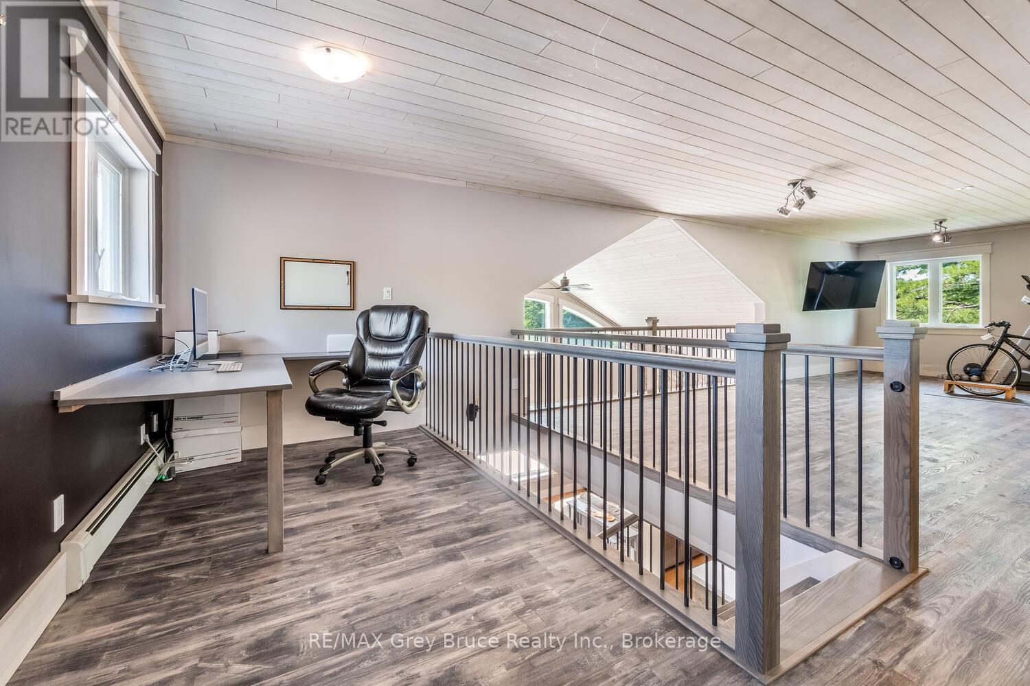 62 Cape Hurd Road, Northern Bruce Peninsula, Ontario  N0H 2R0 - Photo 21 - X12809418