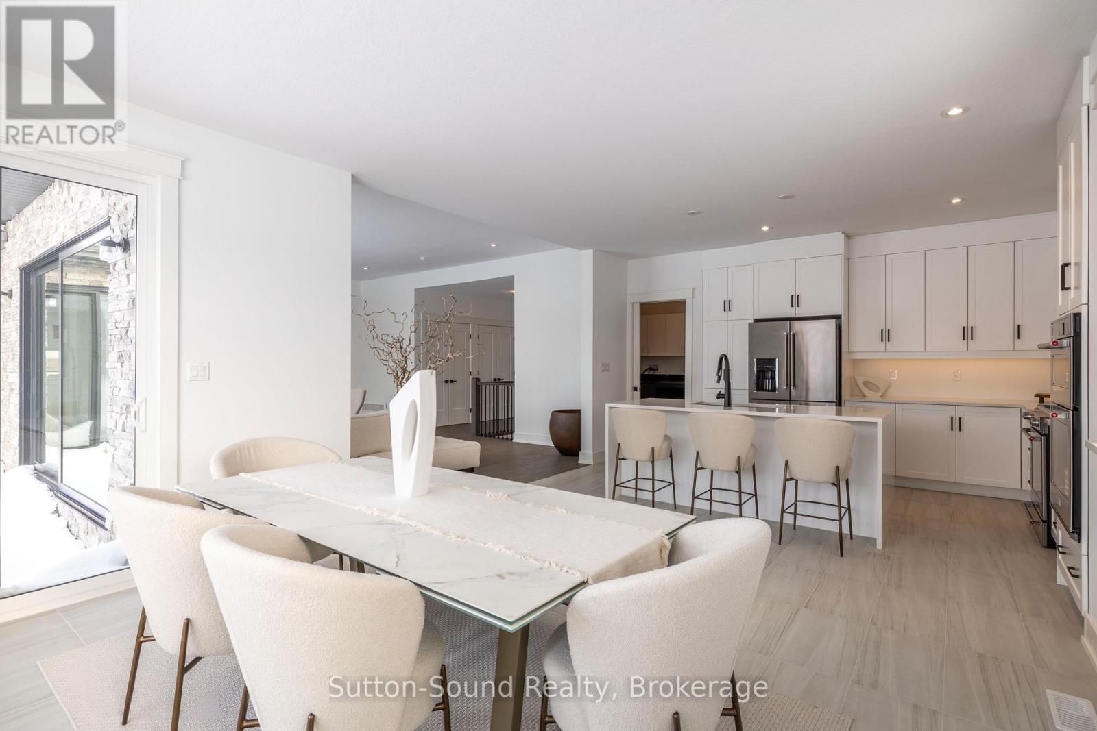 116 Laurens Lane, Georgian Bluffs, Ontario  N0H 1S0 - Photo 14 - X12811350