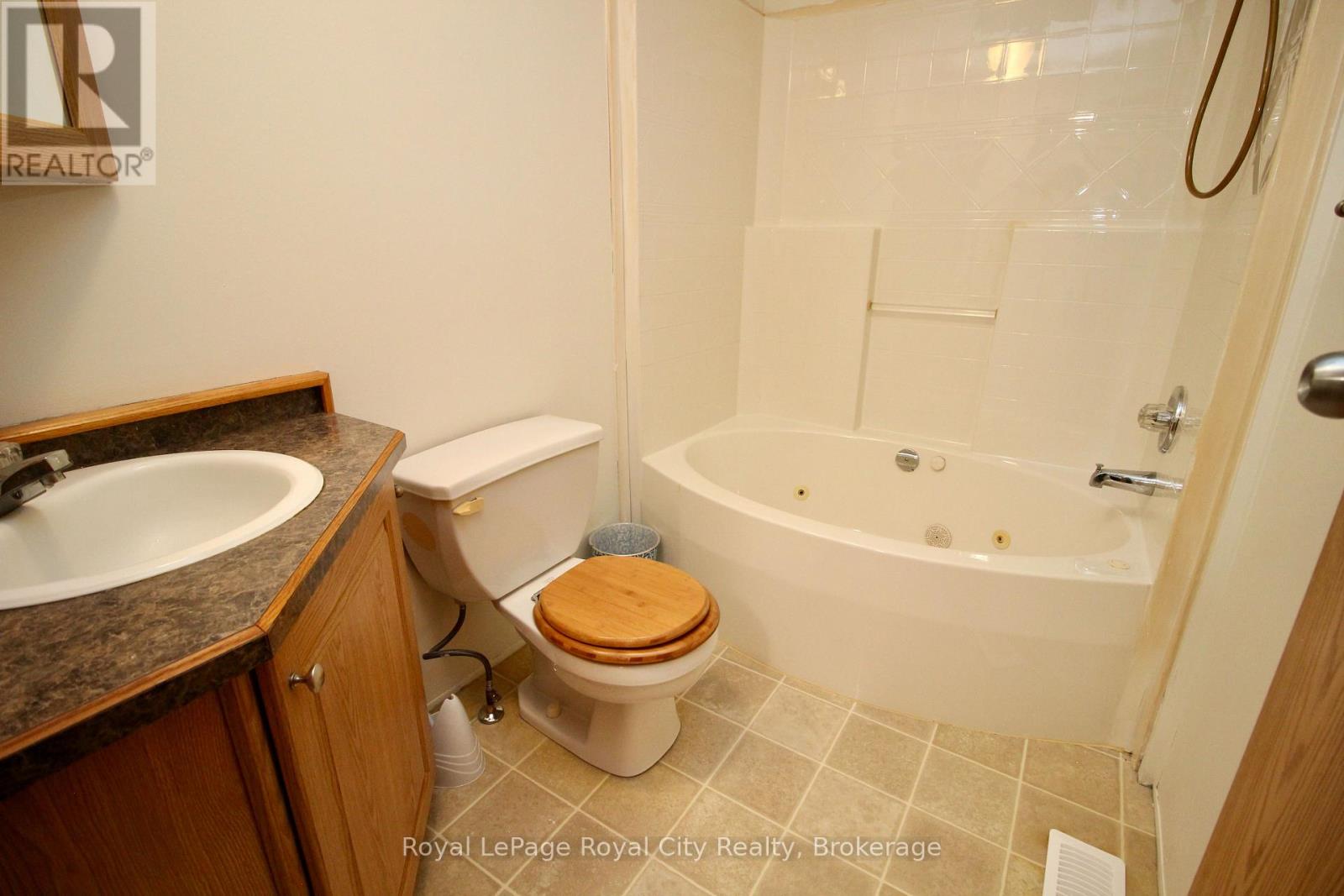 6 Olympia Avenue, Puslinch, Ontario  N0B 2C0 - Photo 14 - X12818200