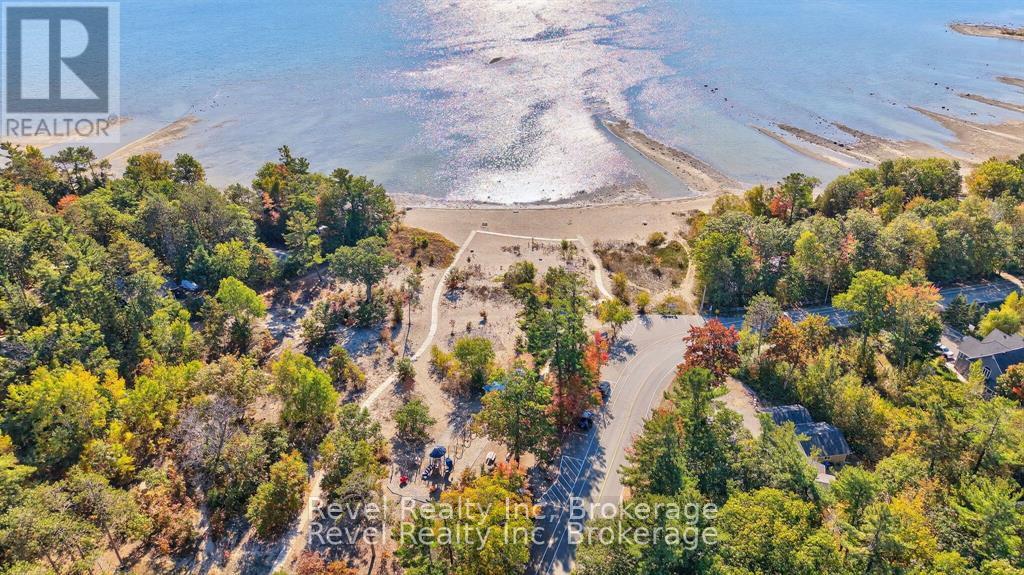 683 Lafontaine Road W, Tiny, Ontario  L9M 0L6 - Photo 3 - S12822904