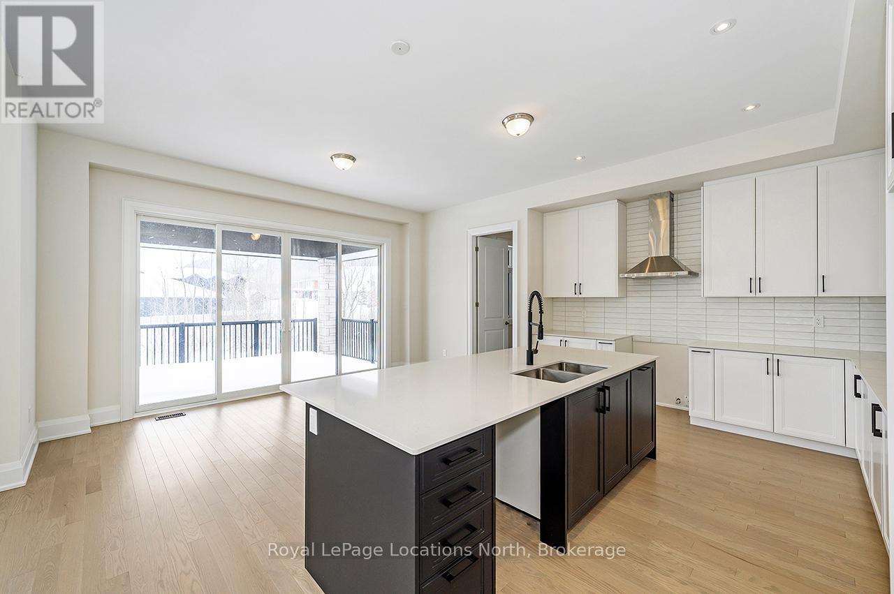 113 Clement Lane, Blue Mountains, Ontario  N0H 1J0 - Photo 12 - X12824812