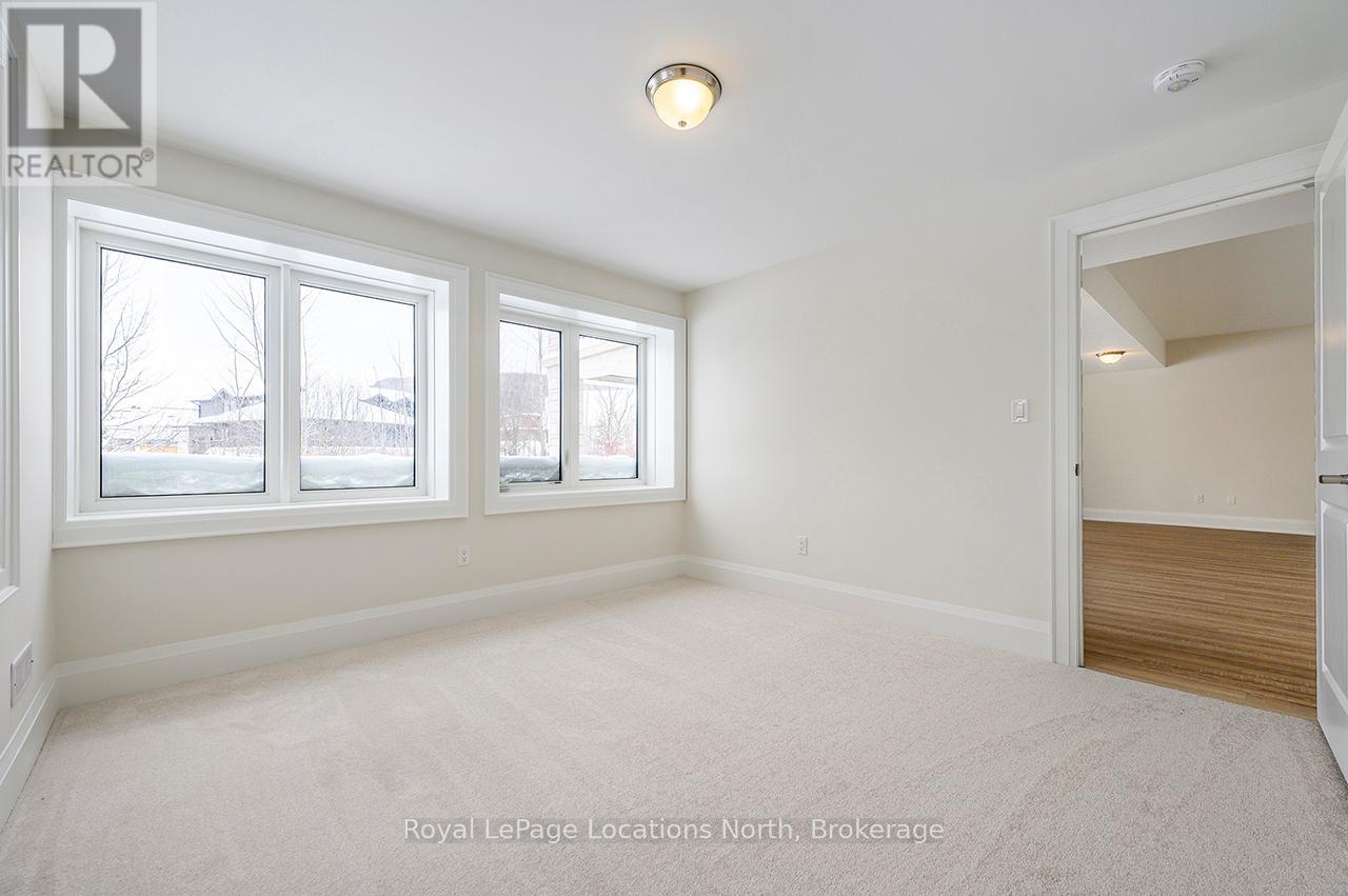 113 Clement Lane, Blue Mountains, Ontario  N0H 1J0 - Photo 34 - X12824812