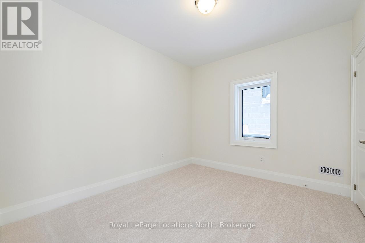 113 Clement Lane, Blue Mountains, Ontario  N0H 1J0 - Photo 36 - X12824812