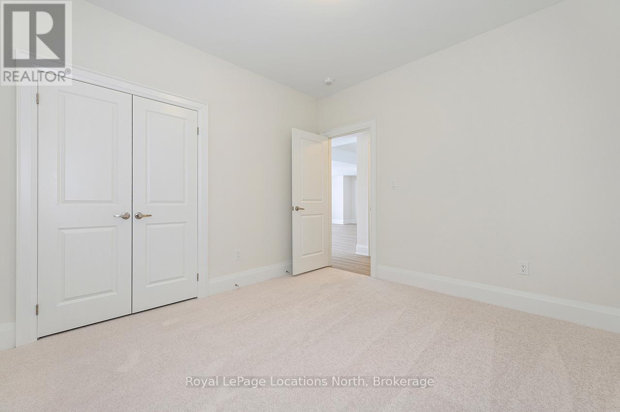 113 Clement Lane, Blue Mountains, Ontario  N0H 1J0 - Photo 37 - X12824812