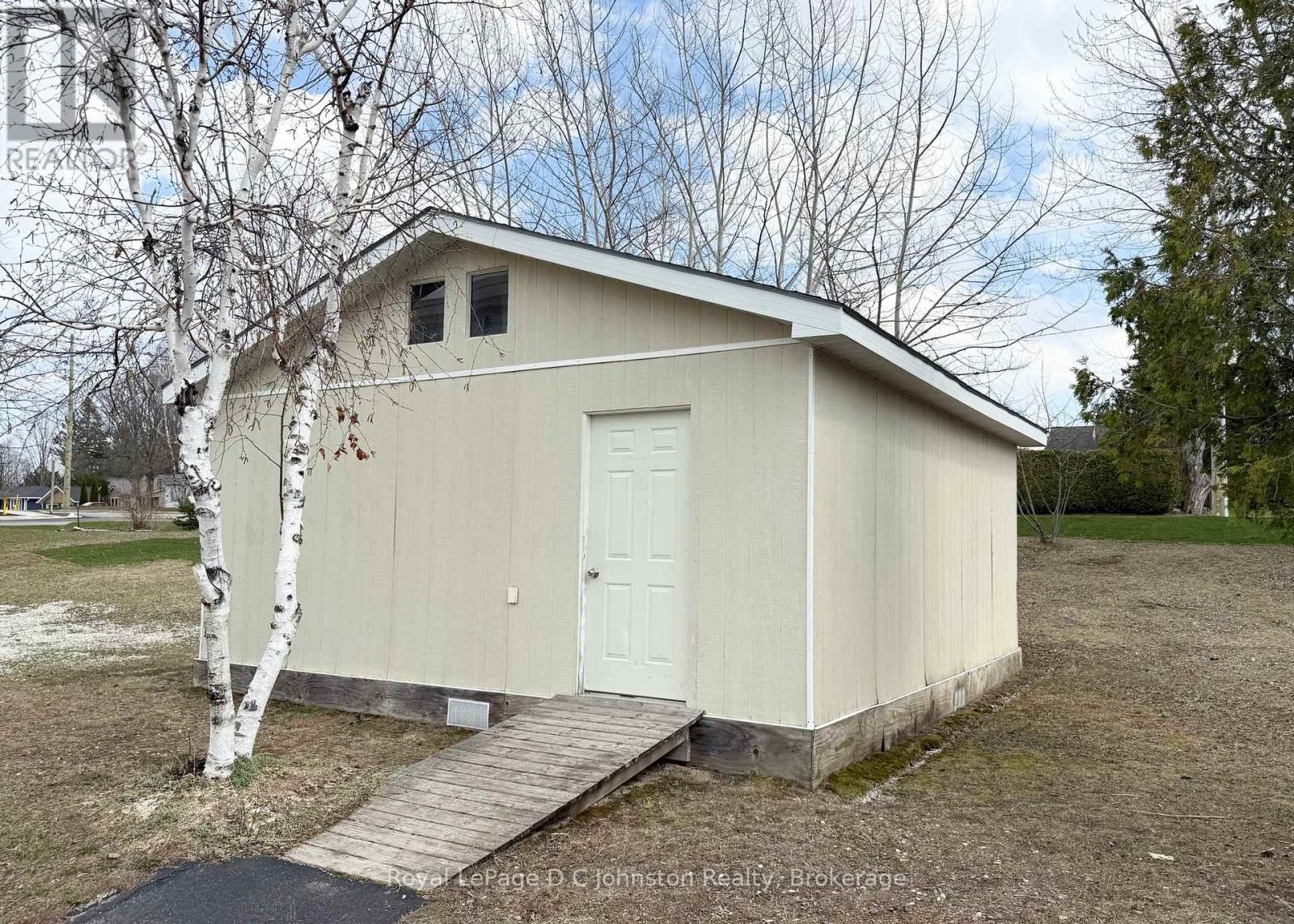 306 - 229 Adelaide Street, Saugeen Shores, Ontario  N0H 2L0 - Photo 25 - X12825770