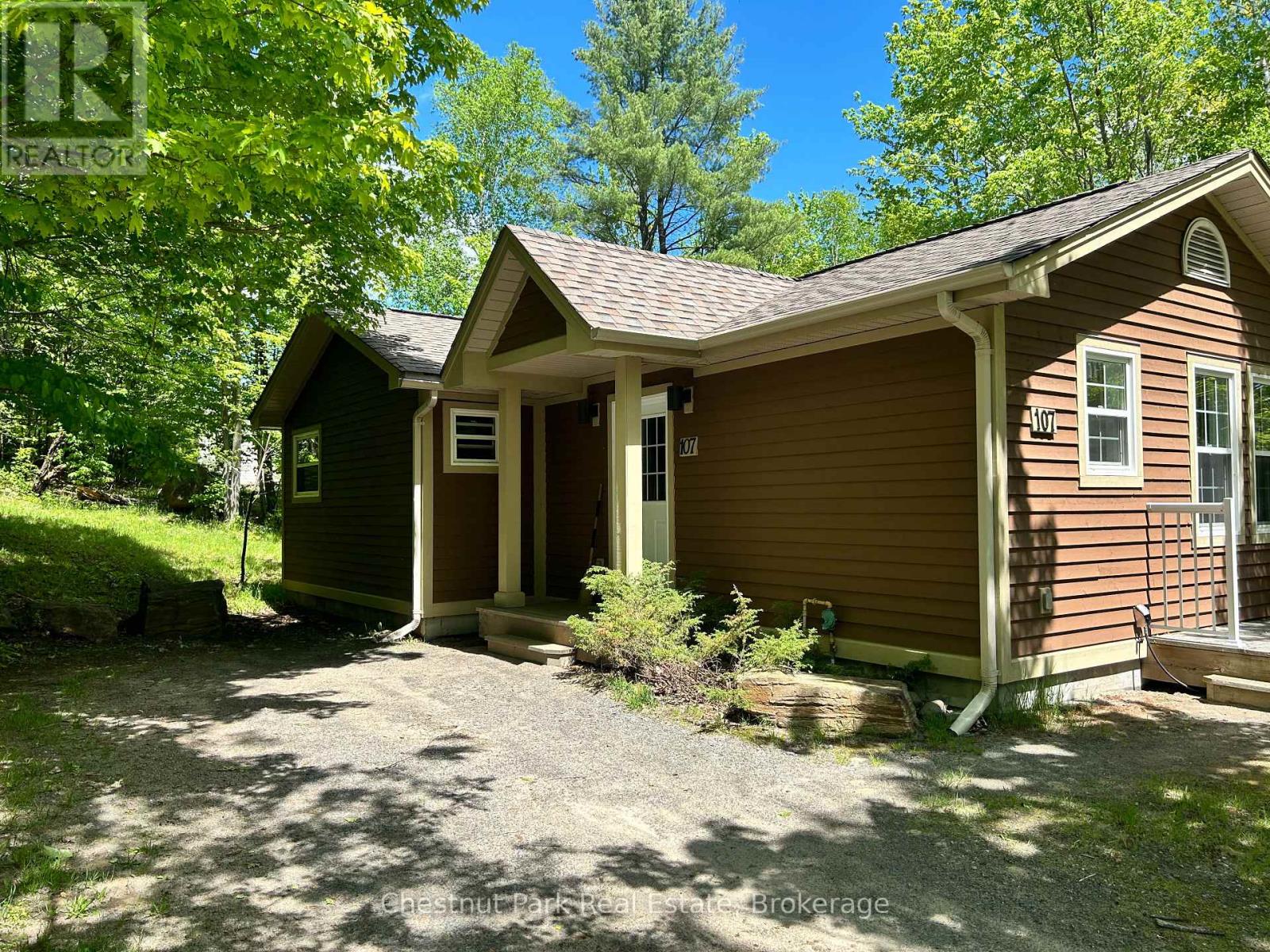107-3 - 1052 Rat Bay Road, Lake Of Bays, Ontario  P1H 2J6 - Photo 2 - X12825826