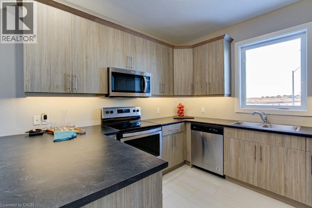1731 Farfield Road, London, Ontario  N6M 0C4 - Photo 7 - 40806791