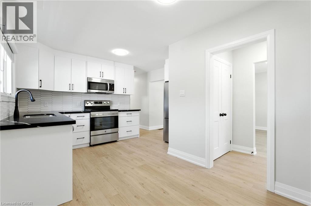929 Upper Ottawa Street, Hamilton, Ontario  L8T 3V6 - Photo 4 - 40807942