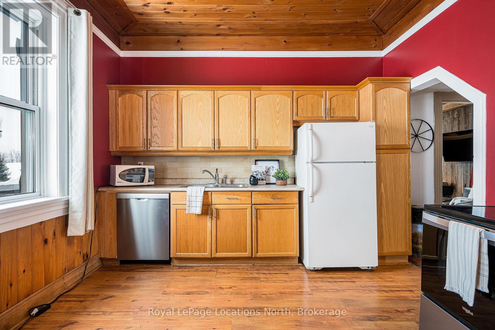 793952 124 Grey Road, Grey Highlands, Ontario  N0C 1M0 - Photo 7 - X12827646