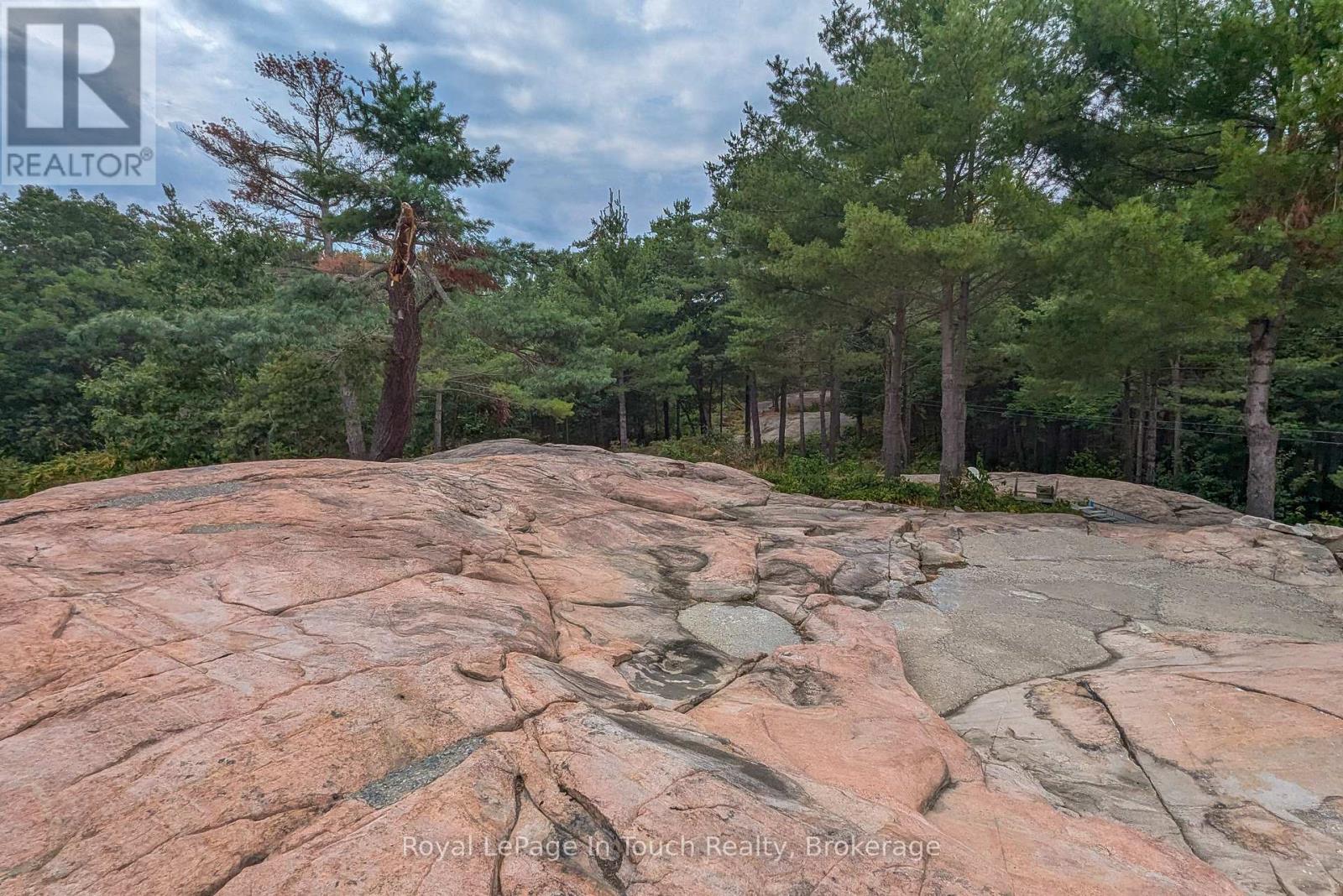1878 Island 1040, Georgian Bay, Ontario  P0E 1E0 - Photo 12 - X12828292