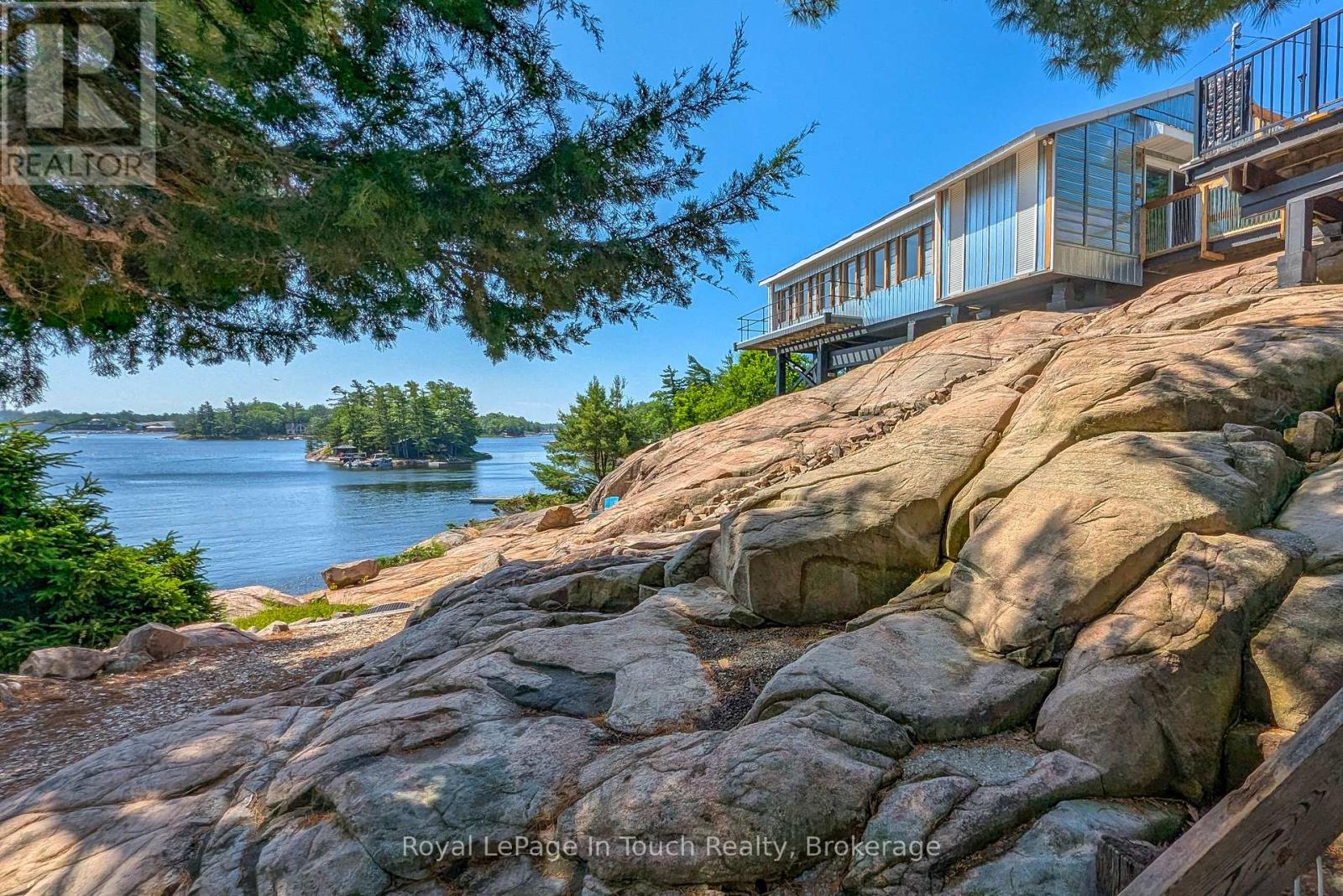 1878 Island 1040, Georgian Bay, Ontario  P0E 1E0 - Photo 2 - X12828292