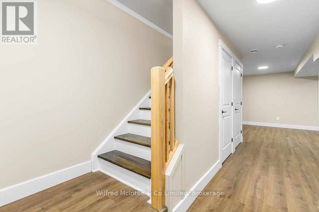 225 Saugeen Street, Saugeen Shores, Ontario  N0H 2L0 - Photo 30 - X12828372