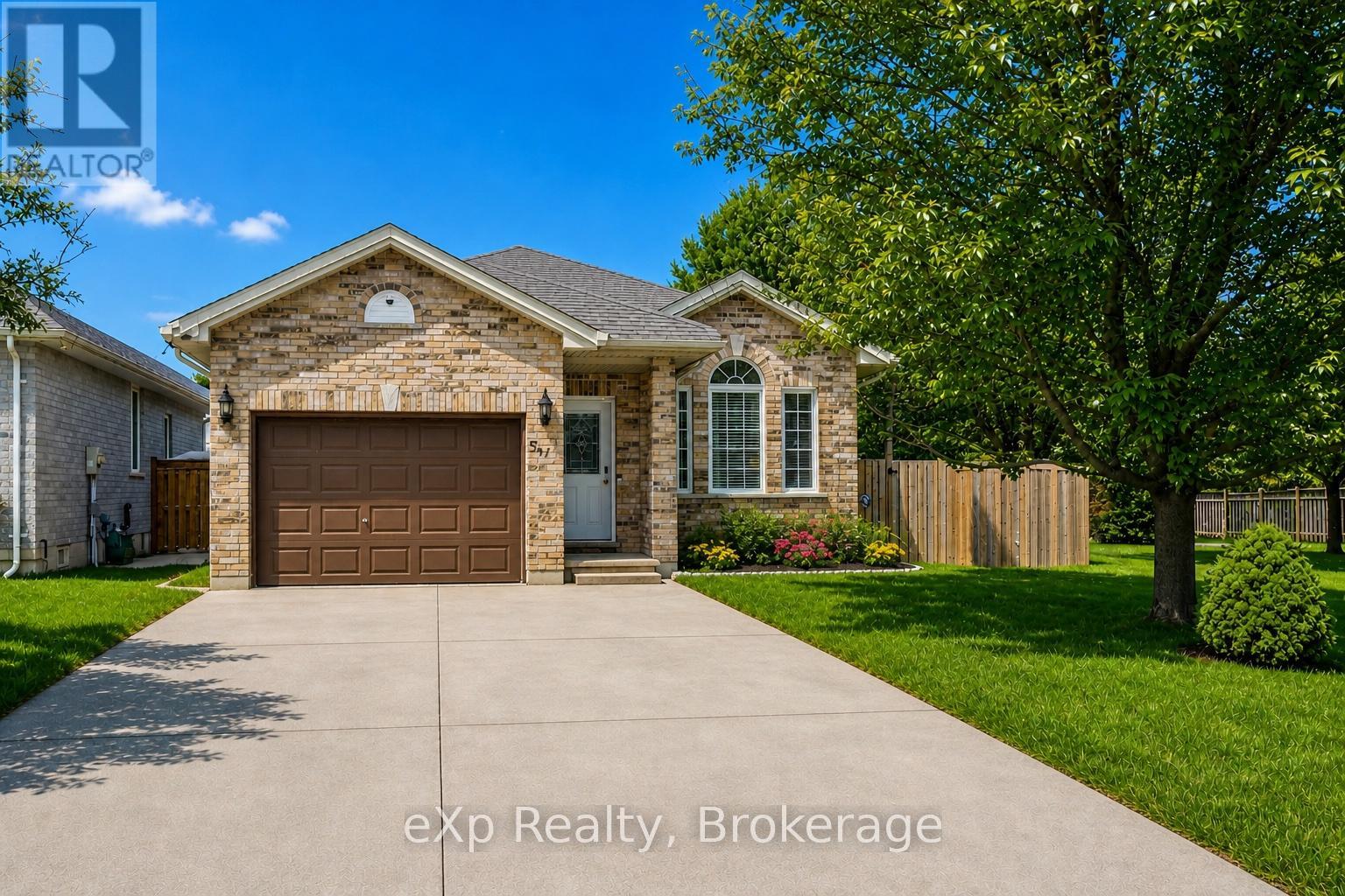 547 FOREST CREEK PLACE, London East, Ontario