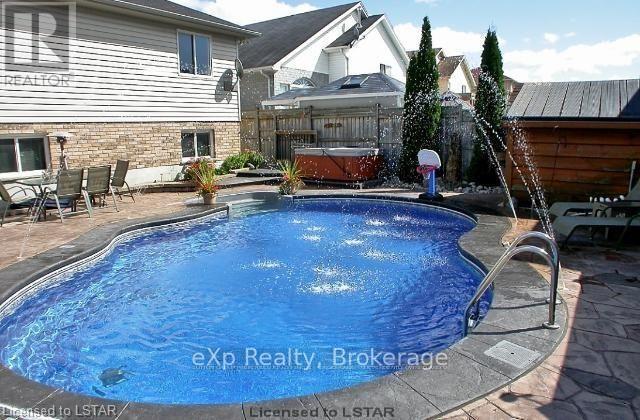 547 Forest Creek Place, London East, Ontario  N5Y 5T7 - Photo 33 - X12829654