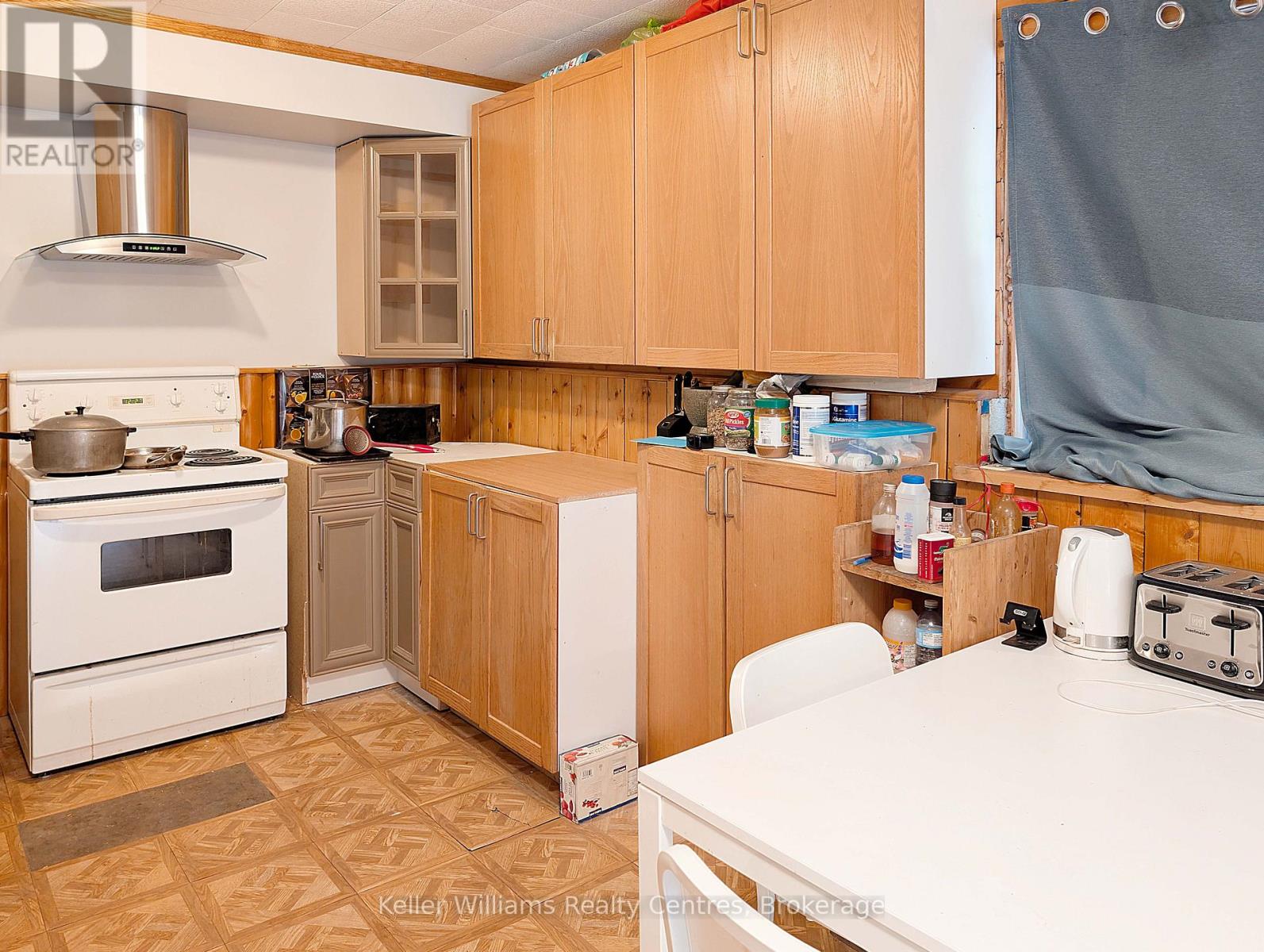 172 Bryant Street, South Bruce Peninsula, Ontario  N0H 2T0 - Photo 34 - X12831854