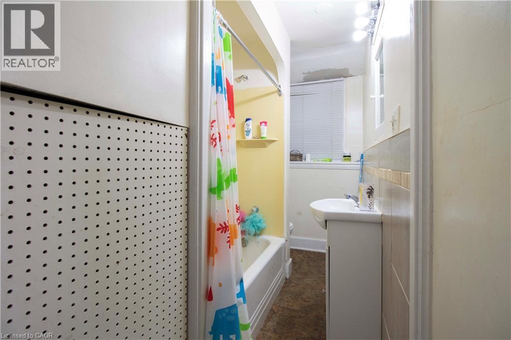 417 King Street W, Hamilton, Ontario  L8P 1B5 - Photo 25 - 40808718