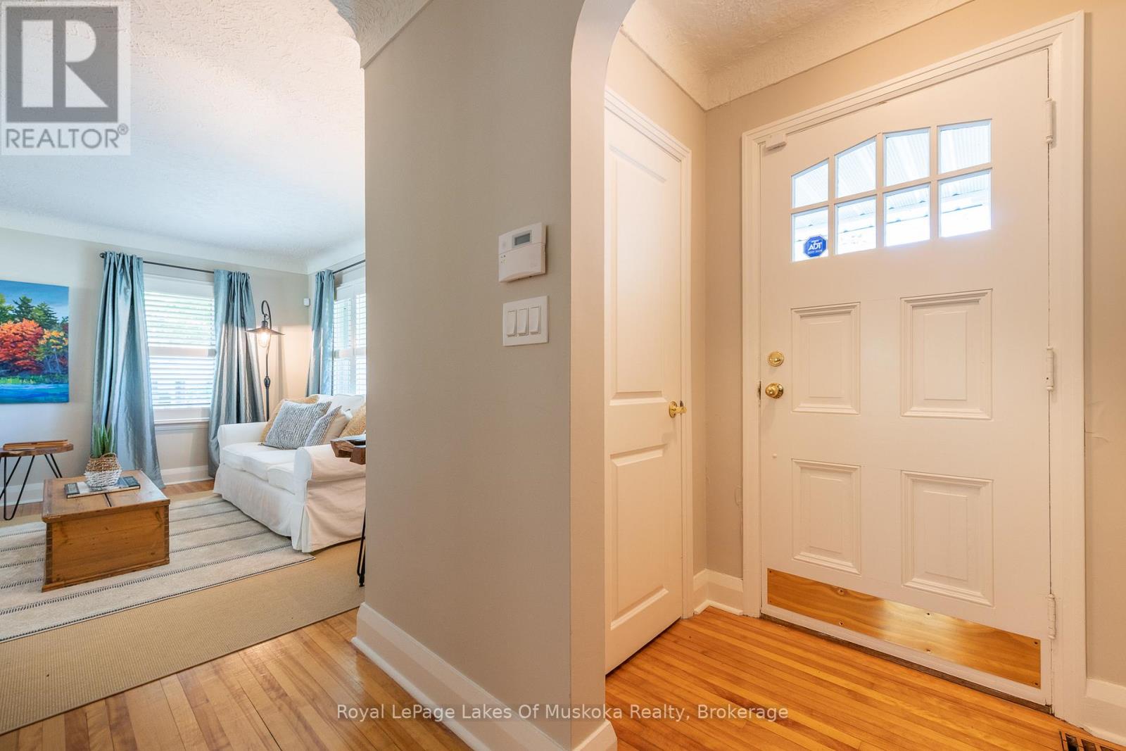 9 Mountview Avenue, Huntsville, Ontario  P1H 1G8 - Photo 21 - X12835352