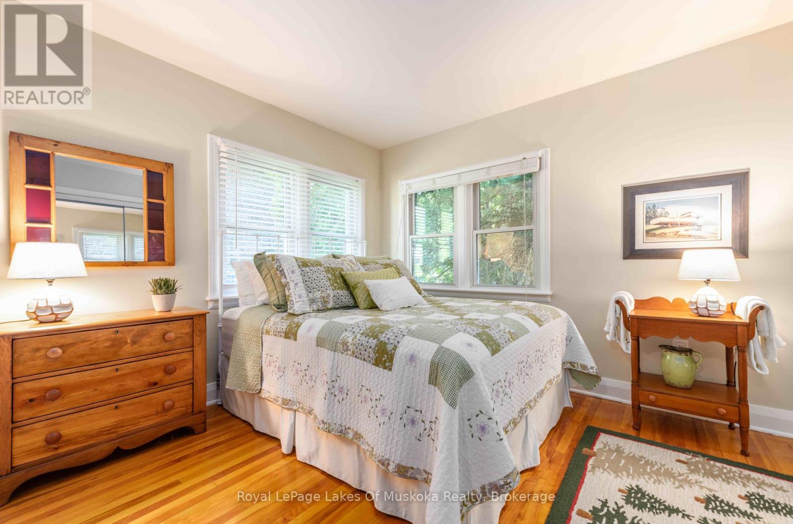 9 Mountview Avenue, Huntsville, Ontario  P1H 1G8 - Photo 24 - X12835352
