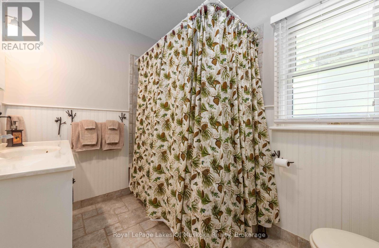 9 Mountview Avenue, Huntsville, Ontario  P1H 1G8 - Photo 26 - X12835352